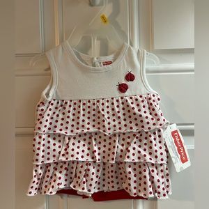 NWT Baby 0-3 outfit